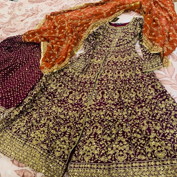 Asim Jofa Bridal Dress - Picture 10 of 17